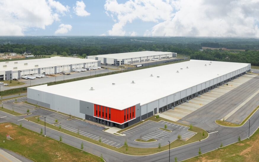 The Cubes at Inland Woods, a 430,700-square-foot Class A industrial facility in Duncan. CBRE arranged a loan for RealOp to buy the property. (Photo/CBRE)