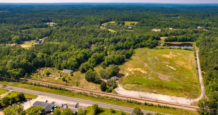 The new owners of the Lake Murry Golf Center intend to change the name and reopen in phases that begin with a driving range and culminate with a golf course and full-service restaurant and event space. (Photo/DeWess Real Estate Group)