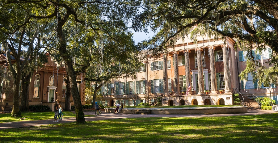 College of Charleston names Juliet Spencer dean