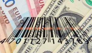 Rising inflation and income inequality continue to weigh on consumer confidence despite steady economic growth. (Photo/DepositPhotos)