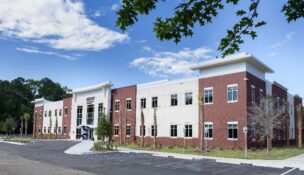 Novant Health leaders and medical staff celebrated the opening of the new Center for Women’s Health at East Cooper Medical Center in Mount Pleasant. (Photo/Novant Health)